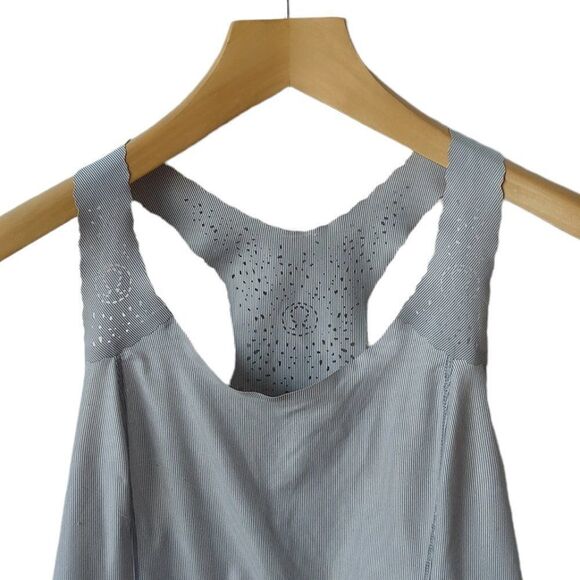 Lululemon Run A Marathon Singlet Tank Top - Picture 10 of 12